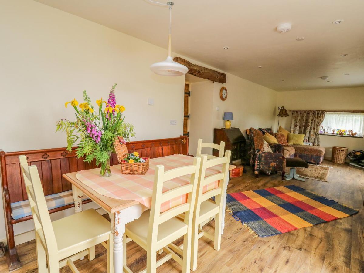 Villa Buzzards Breg à Builth Wells Extérieur photo